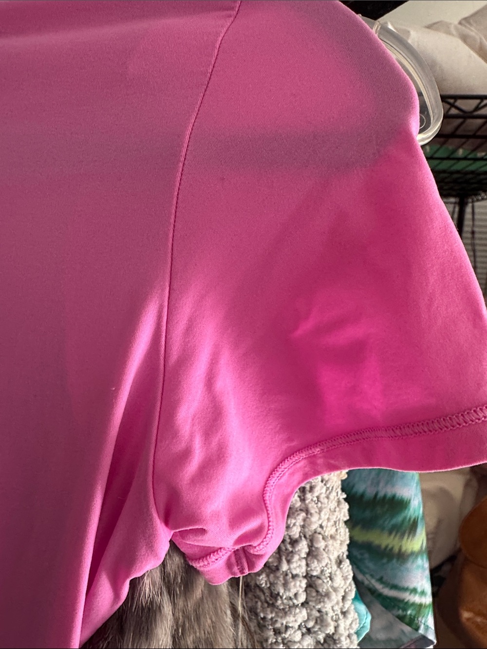 SKIMS Hot Pink Crewneck Tee - Picture 4 of 5